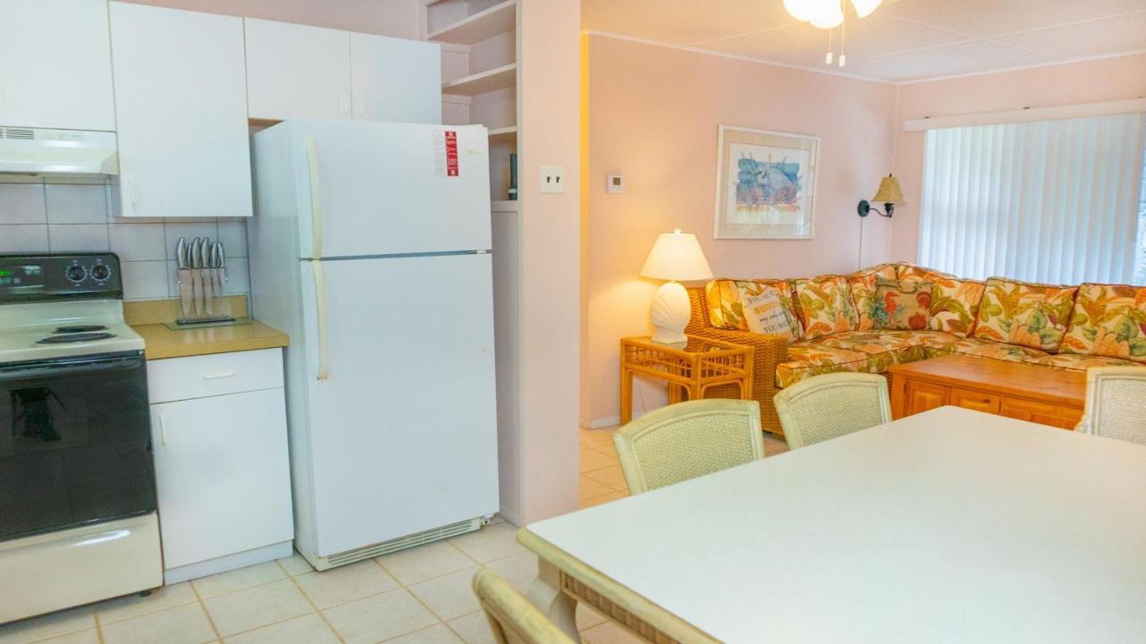 Gulf Breeze Cottages Sanibel Bagian luar foto