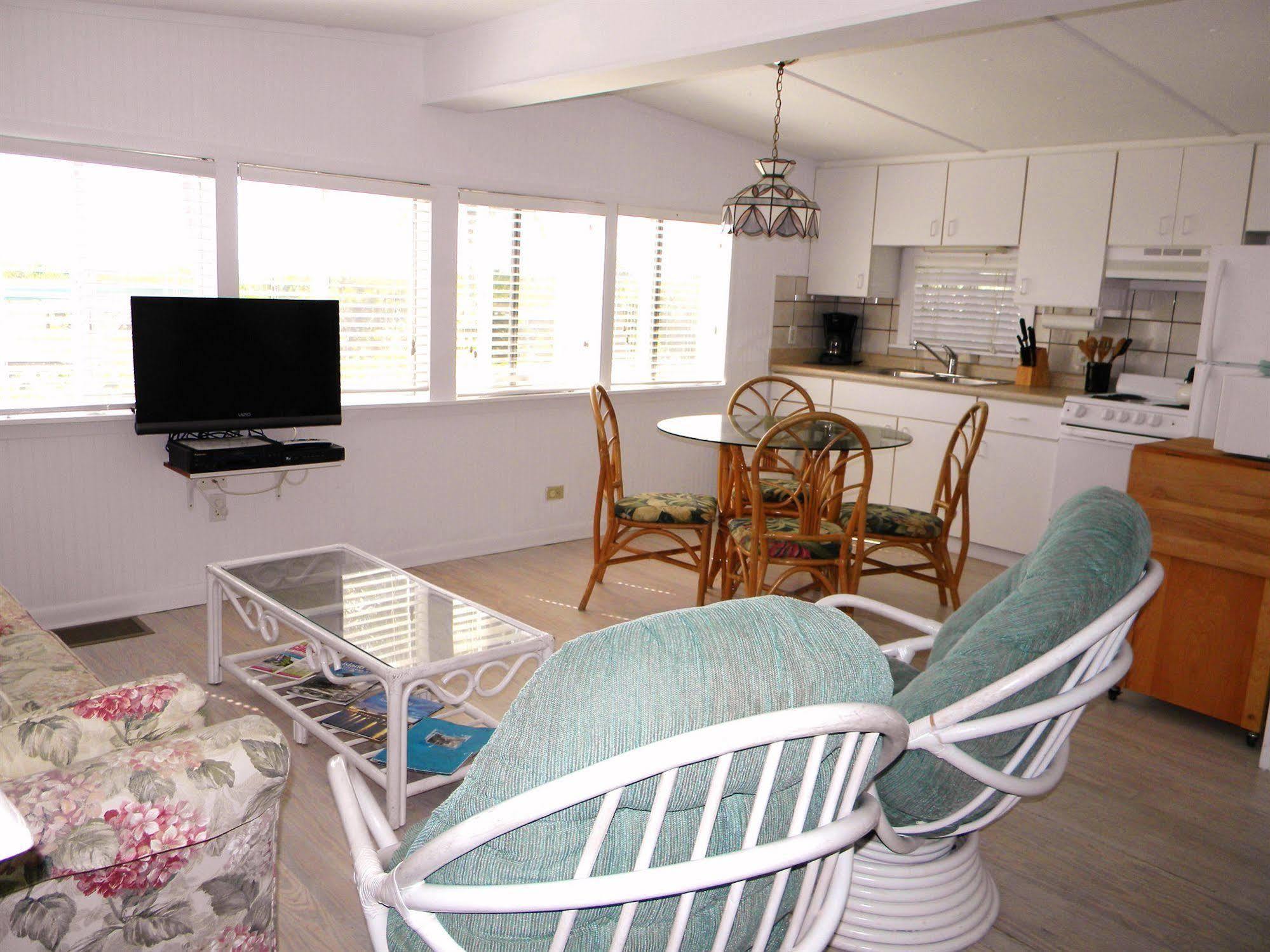 Gulf Breeze Cottages Sanibel Bagian luar foto