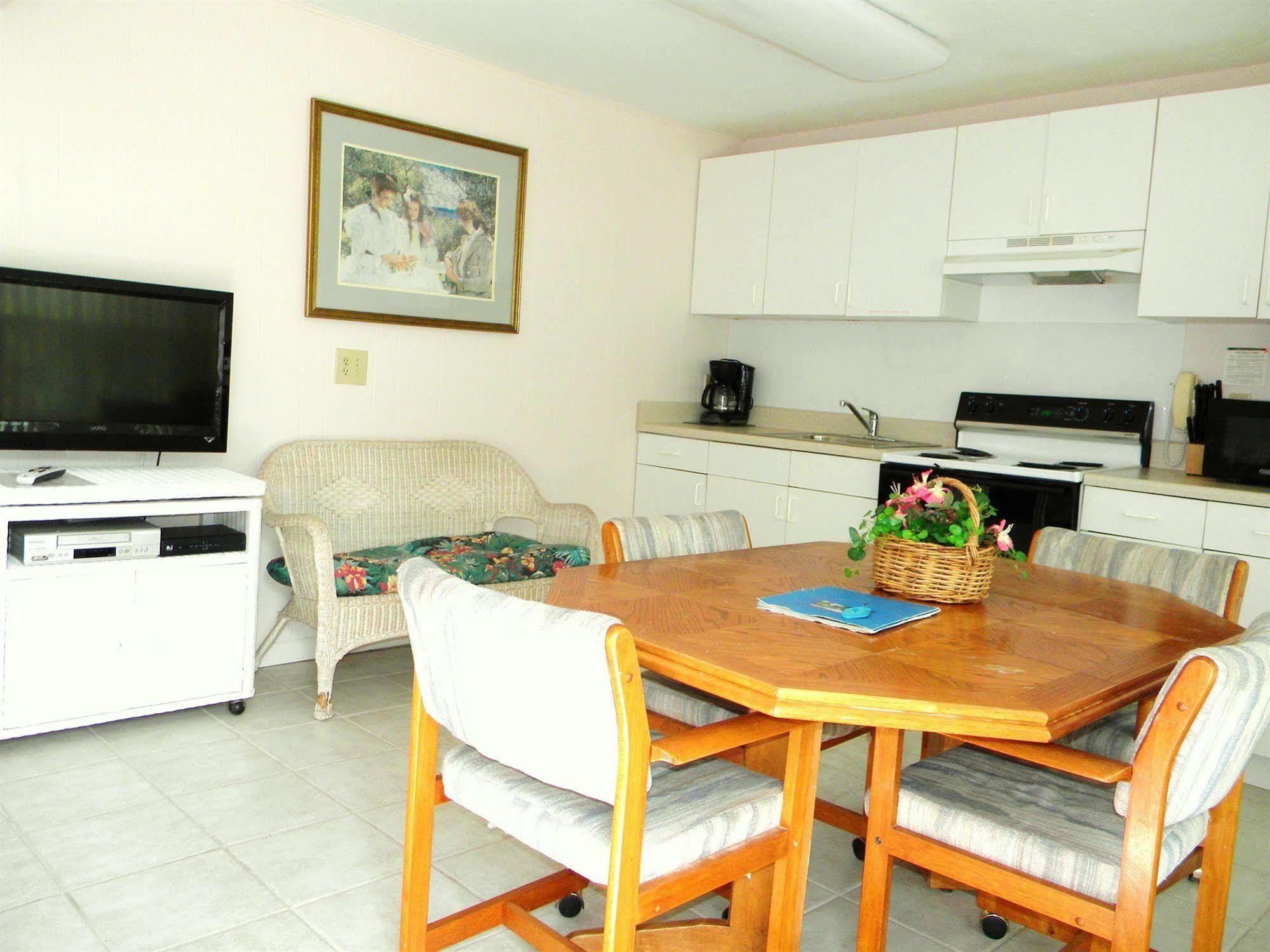 Gulf Breeze Cottages Sanibel Bagian luar foto