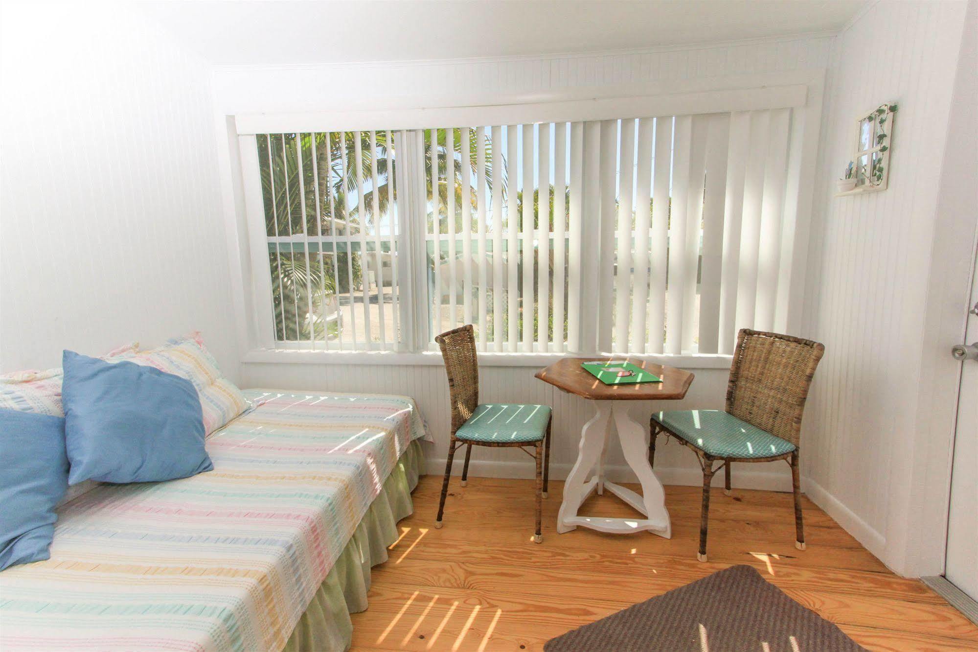 Gulf Breeze Cottages Sanibel Bagian luar foto