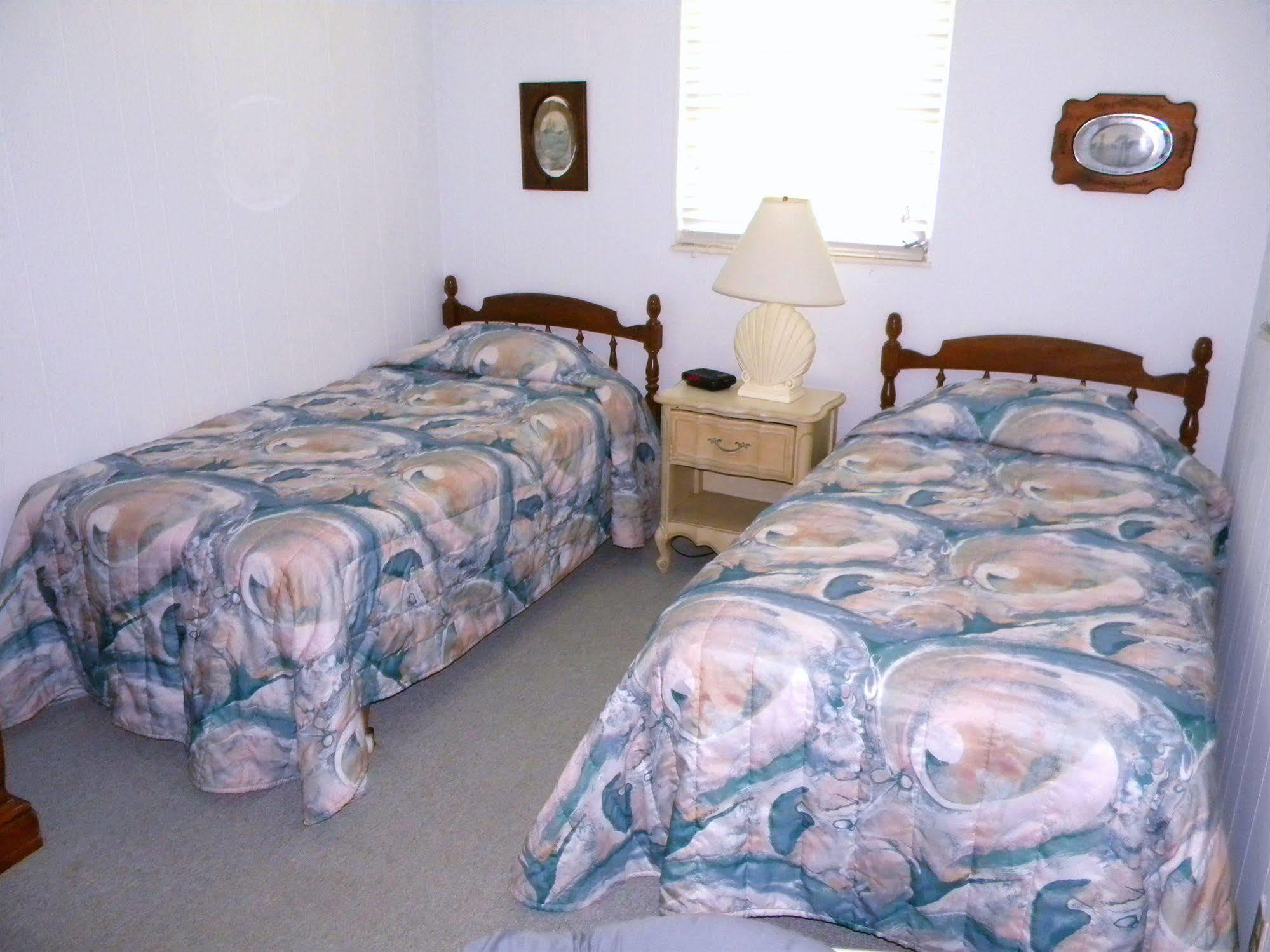 Gulf Breeze Cottages Sanibel Bagian luar foto
